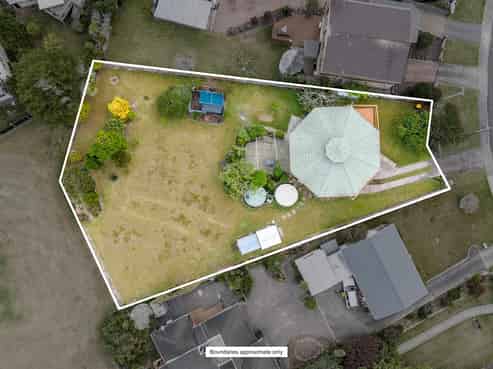 1413 Whangaparaoa Road, Army Bay