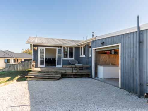 11 Morrison Crescent, Deanwell