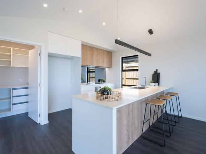 7 Hill Tops Way, Stoke