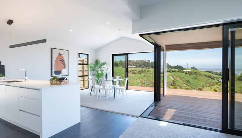 7 Hill Tops Way, Stoke
