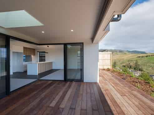 7 Hill Tops Way, Stoke