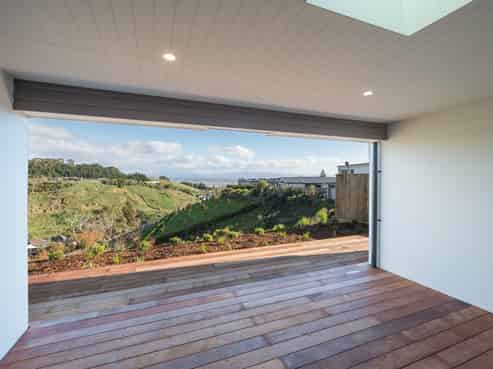 7 Hill Tops Way, Stoke