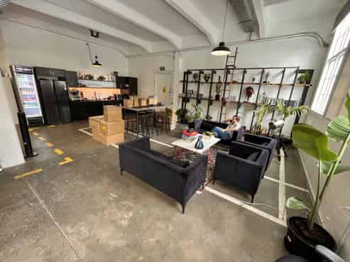 Ground Floor, Turnkey, with Industrial Character
