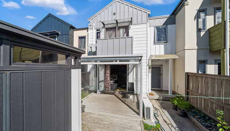 38F Arawa Street, New Lynn