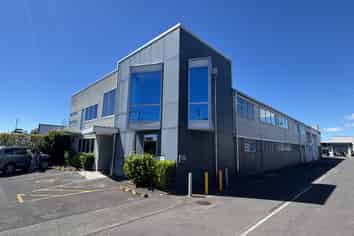 Well-presented and cheaper than Albany/Takapuna