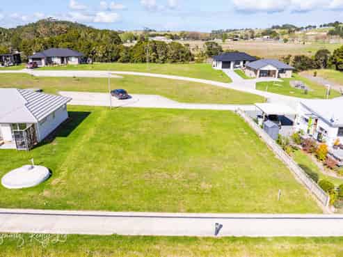 3 Manaaki Circle, Paparoa