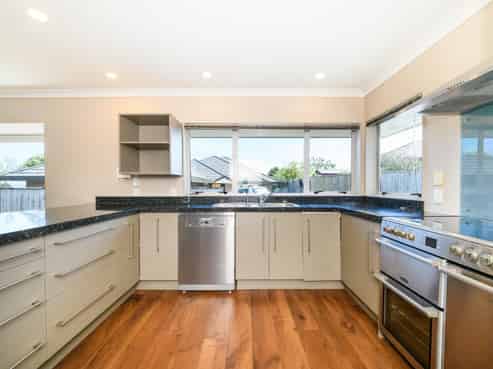 27 Johnstone Drive, Fitzherbert