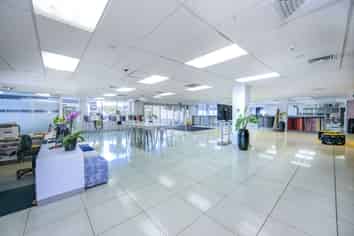 772sqm Showroom in Strategic Industrial Location