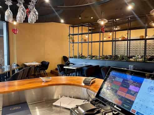 Price Reduced - Restaurant in Palms Mall for Sale