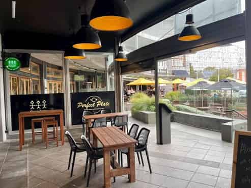 Price Reduced - Restaurant in Palms Mall for Sale