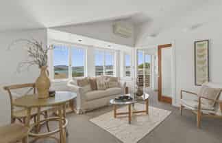 204A Devonport Road, Avenues