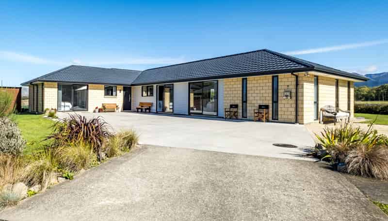 7 West View, Hanmer Springs