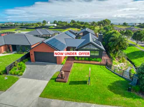 160 Coulson Road, Paroa