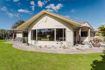 10 Victoria Avenue, Dannevirke
