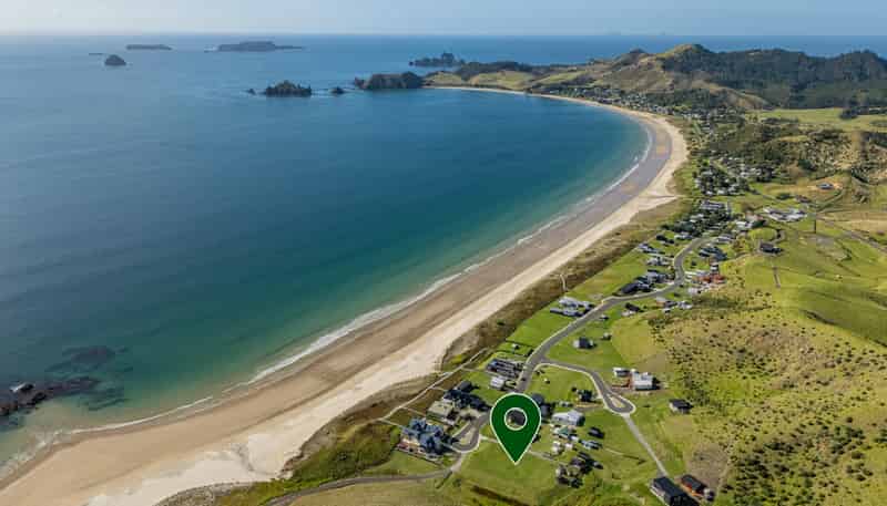 99 Skippers Road, Opito Bay