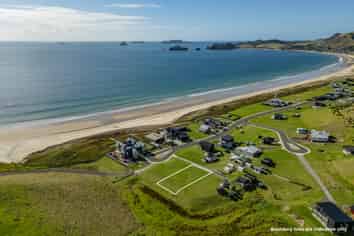 99 Skippers Road, Opito Bay