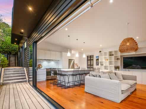 57 Hill Road, Palm Beach