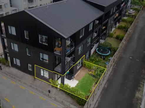 G02/28C Eileen Newey Place, Henderson