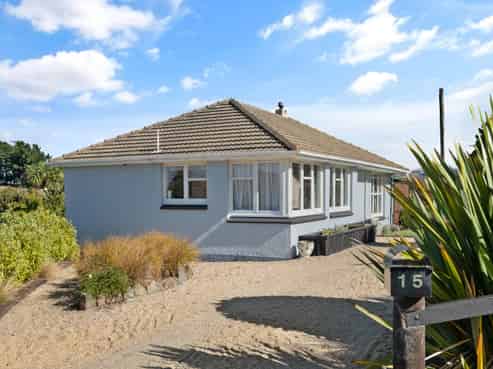 15 Thomas Street, Waikouaiti