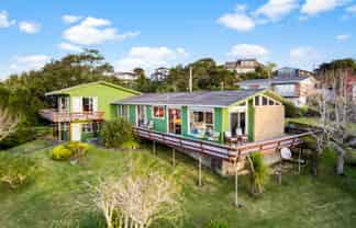 14 Vipond Road, Stanmore Bay