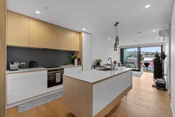 304/32 Anzac Road, Browns Bay