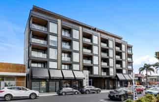 304/32 Anzac Road, Browns Bay