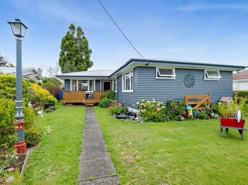 16 Graham Street, Eltham