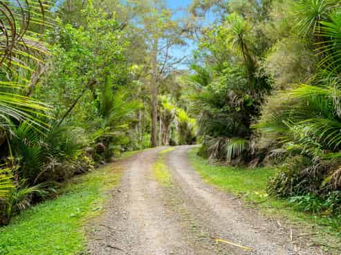 2395 State Highway 1, Brynderwyn,, Kaiwaka