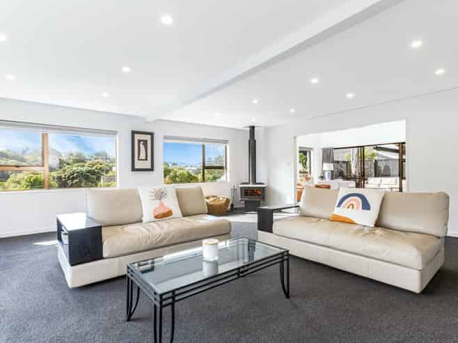 3 Oak Avenue, Paremata