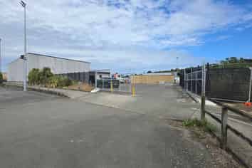 600 sqm Secure Yard for Lease with SH59 Exposure