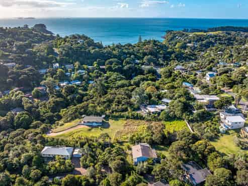 12B Te Toki Road, Ostend