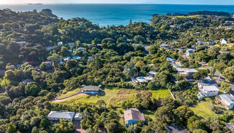 12B Te Toki Road, Ostend