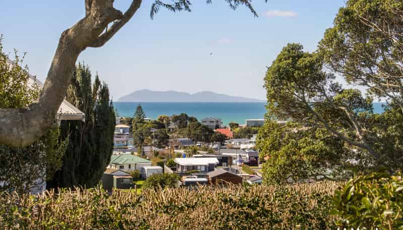 21 The Crescent, Waihi Beach