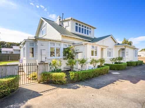 7 Terrace Street, Roslyn