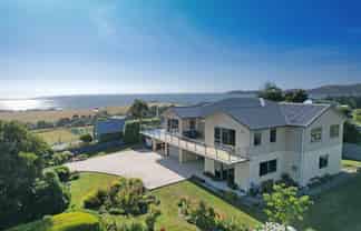 11 Oakham Street, Hampden