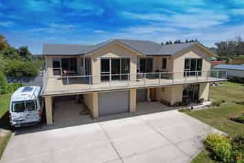 11 Oakham Street, Hampden