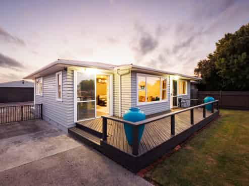 40 Sutherland Crescent, Westbrook