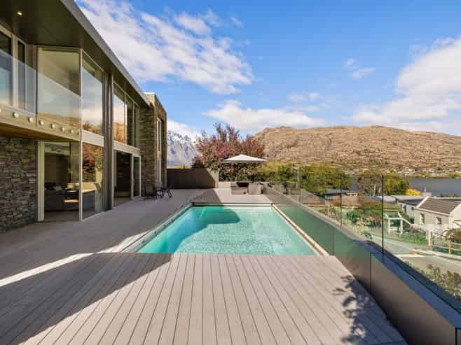 9 Stewart Street, Queenstown