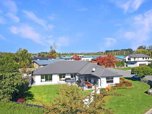 3 Ludlow Drive, Huntingdon/Lake Hood