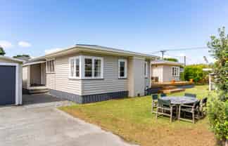 11 Argyle Street, Waipu