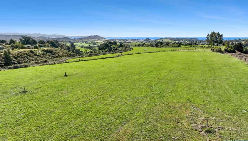 333  Packard Road, Takaka