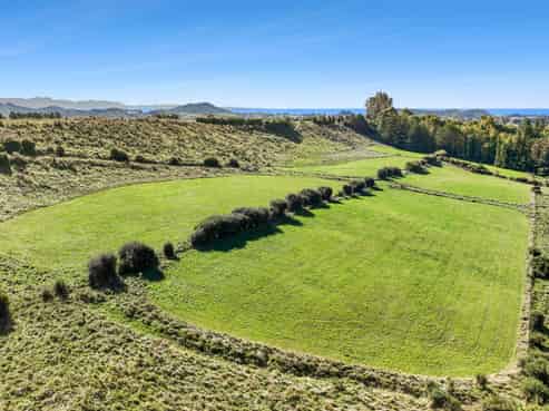 333  Packard Road, Takaka