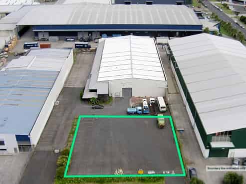 CBRE | Hardstand and Fenced 1,450sqm Yard