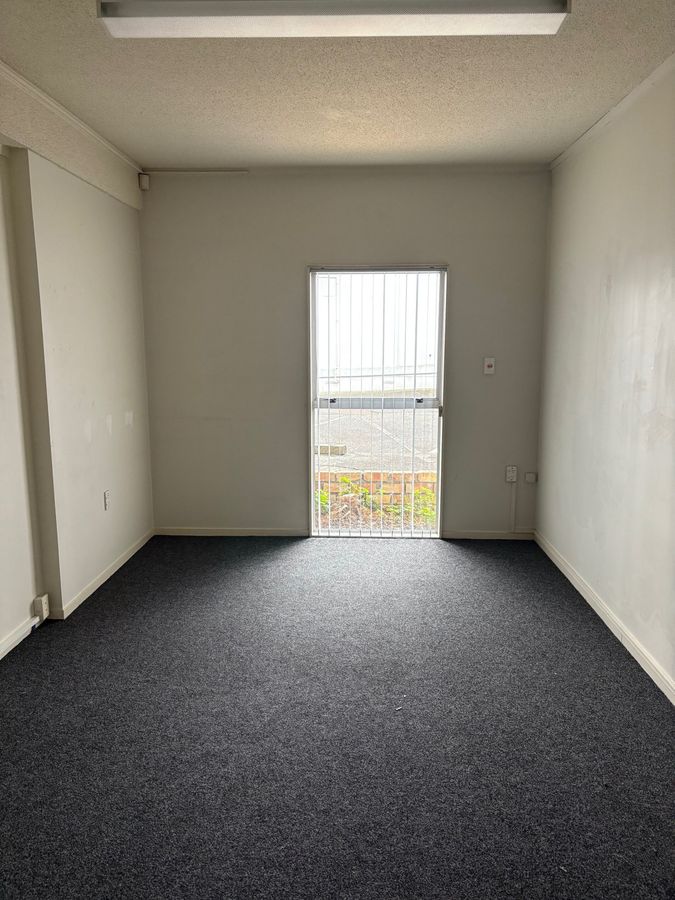 Office space with road frontage - Ansicht 3
