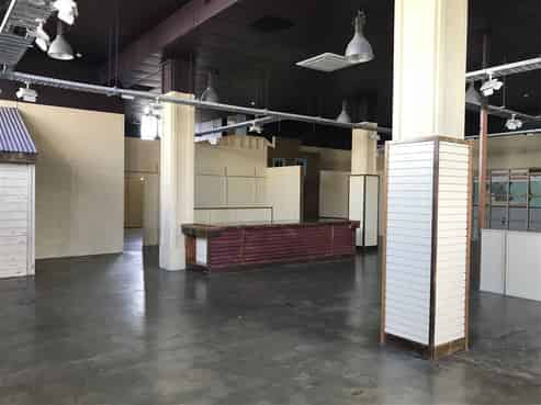 Corner profile retail or office