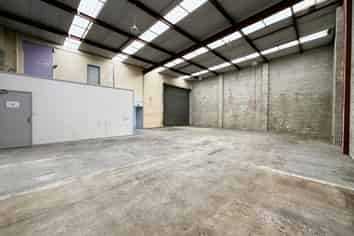 Well-Presented Wiri Industrial Unit | 258m2