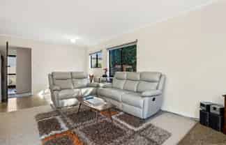 56a Edmund road, Mangakakahi