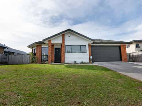 108 Ayrshire Drive, Grandview Heights