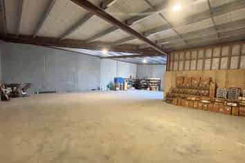 Brand New 225m² Industrial Unit 