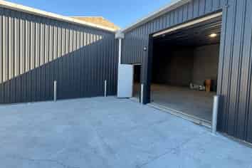 Brand New 225m² Industrial Unit 